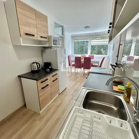 Melody Apartment *